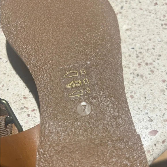 Madewell Boardwalk Sandals - Picture 3 of 5